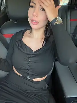 Sarahlove 90 online show from 09/15/25, 03:45