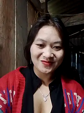 lusy-bae online show from 11/04/25, 12:32