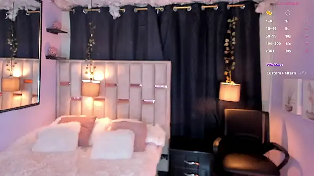 Snapshot of melody-rouss chatting on 11/28/25, 03:09 melody-rouss online show from 11/28/25, 03:09