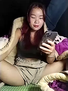 lylylove online show from 11/14/25, 01:59