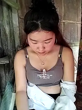 lylylove online show from 03/28/26, 09:09