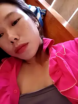 Ngocmi909 online show from 10/16/25, 12:22