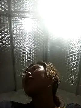 Ngocmi909 online show from 02/07/26, 03:16