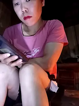 Ngocmi909 online show from 03/13/26, 10:27