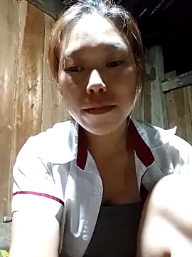 Ngocmi909 online show from 05/19/26, 02:01