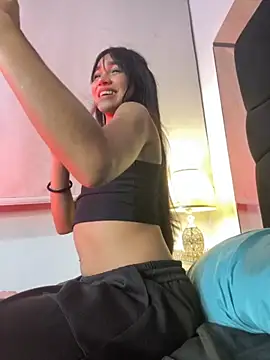 Snapshot of Kylie_Patrick chatting on 10/03/25, 01:24 Kylie Patrick online show from 10/03/25, 01:24