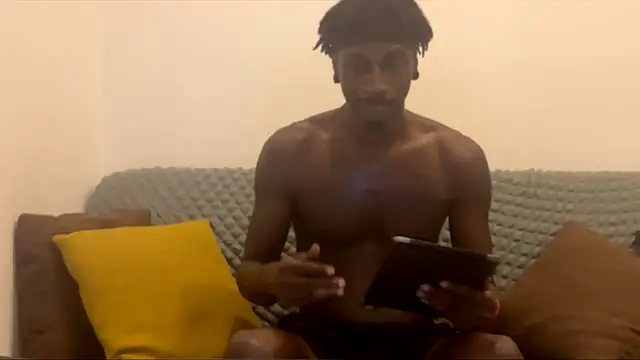 JuicyBlackD83 online show from 11/12/25, 02:06