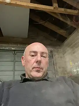 Richmcgee online show from 03/08/26, 08:23