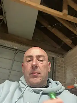 Richmcgee online show from 03/31/26, 07:25