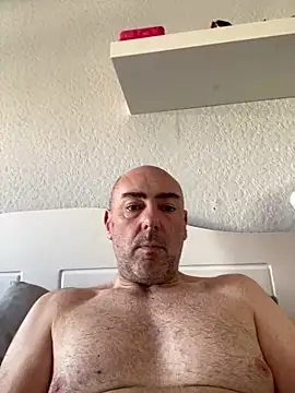 Richmcgee online show from 04/03/26, 02:37