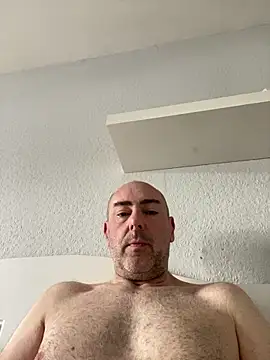 Richmcgee online show from 04/11/26, 08:51