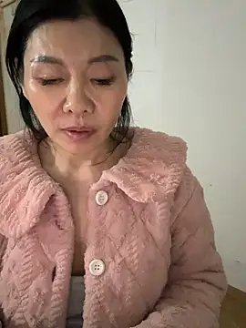 xiiuuff18 online show from 02/19/26, 12:01