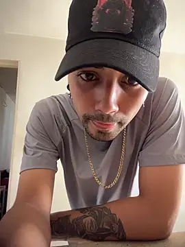 Snapshot of Deymon0777 chatting on 02/26/26, 04:50 Deymon0777 online show from 02/26/26, 04:50