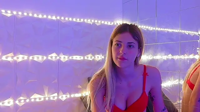 Aishha  online show from 09/11/25, 05:29