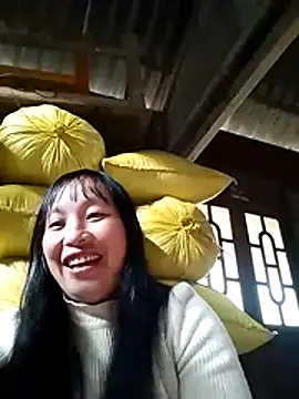 miss-su online show from 12/01/25, 02:05