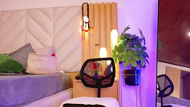 Zafiro Gem  online show from 09/22/25, 06:43