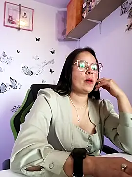 Daliz Leon online show from 09/24/25, 03:48