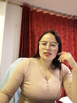 Daliz Leon online show from 10/13/25, 02:00