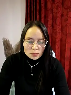 Daliz Leon online show from 10/21/25, 10:54