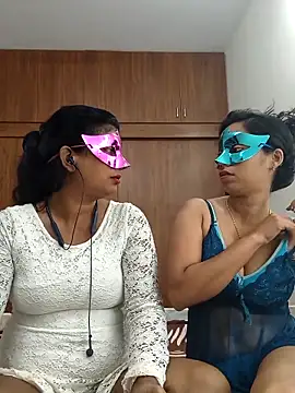 Snapshot of your_chandni04 chatting on 10/15/25, 08:47 your chandni04 online show from 10/15/25, 08:47