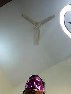 Snapshot of your_chandni04 chatting on 10/23/25, 08:02 your chandni04 online show from 10/23/25, 08:02