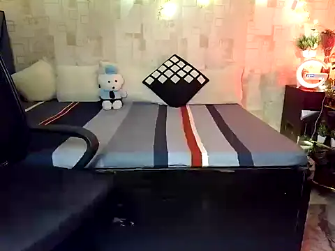 Snapshot of fairy_princess chatting on 10/05/25, 05:44 fairy princess online show from 10/05/25, 05:44