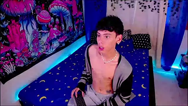 Snapshot of Thedoll_ethan7 chatting on 05/24/26, 07:08 Thedoll ethan7 online show from 05/24/26, 07:08