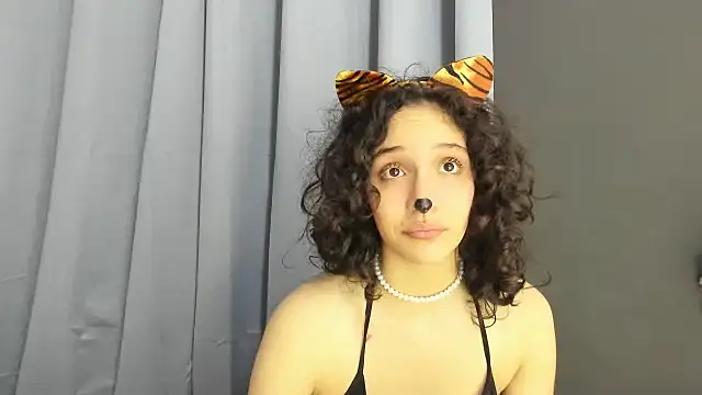 TeensNews18 online show from 11/01/25, 12:34