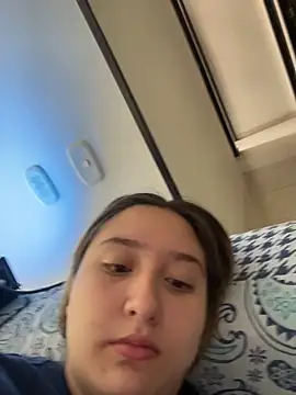 MoraInFire online show from 12/04/25, 06:05