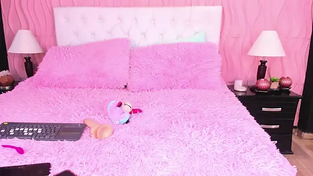 Snapshot of Dulceemia_ chatting on 09/30/25, 07:52 Dulceemia online show from 09/30/25, 07:52