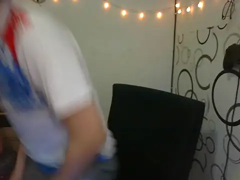 Snapshot of moaman190 chatting on 10/23/25, 04:50 moaman190 online show from 10/23/25, 04:50