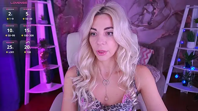 BellaRayyy online show from 01/10/26, 01:57