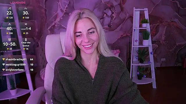 BellaRayyy online show from 02/02/26, 03:27