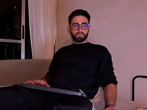 zack sullivan22 online show from 03/10/26, 06:40