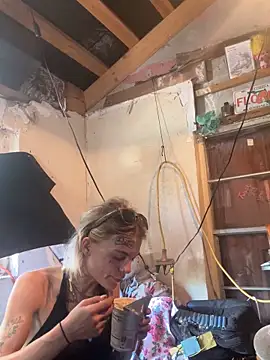 ittybittymeryssa online show from 04/29/26, 05:17