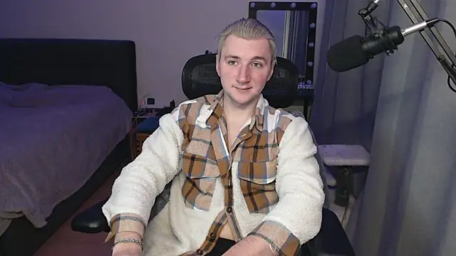 Snapshot of Elvin_Vaenight chatting on 11/17/25, 09:20 Elvin Vaenight online show from 11/17/25, 09:20