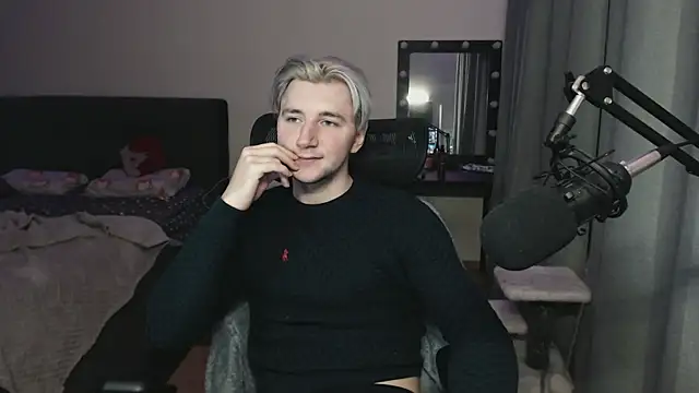 Snapshot of Elvin_Vaenight chatting on 11/23/25, 12:21 Elvin Vaenight online show from 11/23/25, 12:21