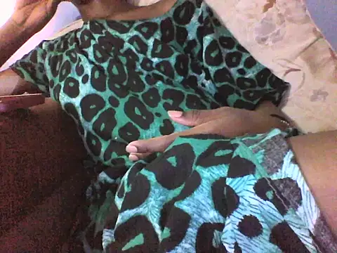 Moongodessy online show from 01/17/26, 05:38