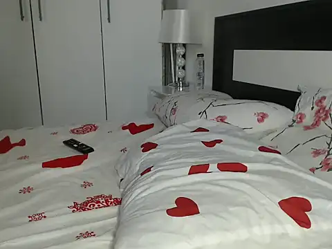 petite danielle online show from 09/09/25, 07:19