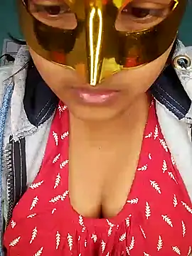 mimi87hoty online show from 01/15/26, 04:55