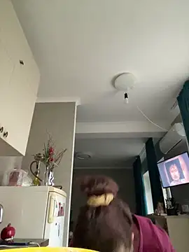 AliceCurlyX online show from 11/30/25, 08:29