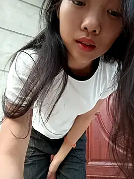 Ananine online show from 05/11/26, 11:05