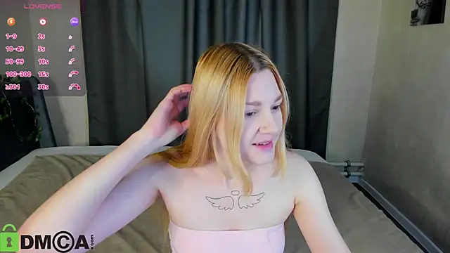 Snapshot of Sylvia_Ortiz chatting on 11/15/25, 08:44 Sylvia Ortiz online show from 11/15/25, 08:44