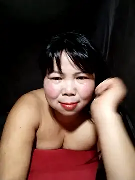 Snapshot of lusy-00 chatting on 05/10/26, 02:11 lusy-00 online show from 05/10/26, 02:11