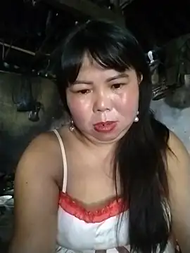 Snapshot of lusy-00 chatting on 06/25/26, 05:12 lusy-00 online show from 06/25/26, 05:12