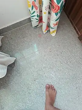 Cocomaza1 online show from 04/18/26, 01:53