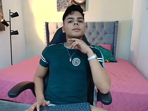 stewart mateo  online show from 10/17/25, 02:04