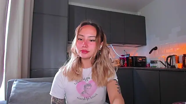 baobei03 online show from 09/27/25, 07:24