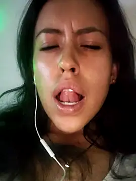 Queen Ashly online show from 09/23/25, 02:14