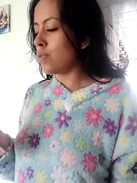 Queen Ashly online show from 10/07/25, 04:37